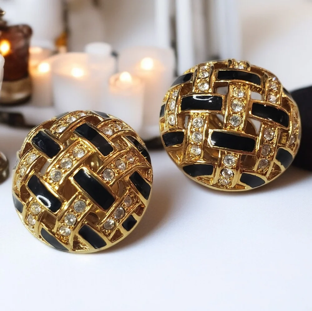 SWAROVSKI Vintage Swan Stamp Enamel Crystal Clip-on Earrings - Picture 2 of 4